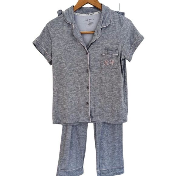 Rae Dunn 2 piece gray short sleeved button front MOM pajama set, size Small. - Picture 1 of 6